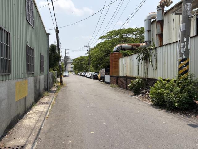 高雄岡山廠房-1